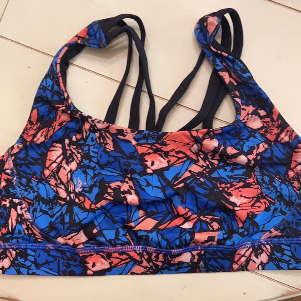 Size 6 Lululemon Sports Bra